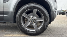 Land Rover Defender 3.0 D200 SE 110 5dr Auto Diesel Estate